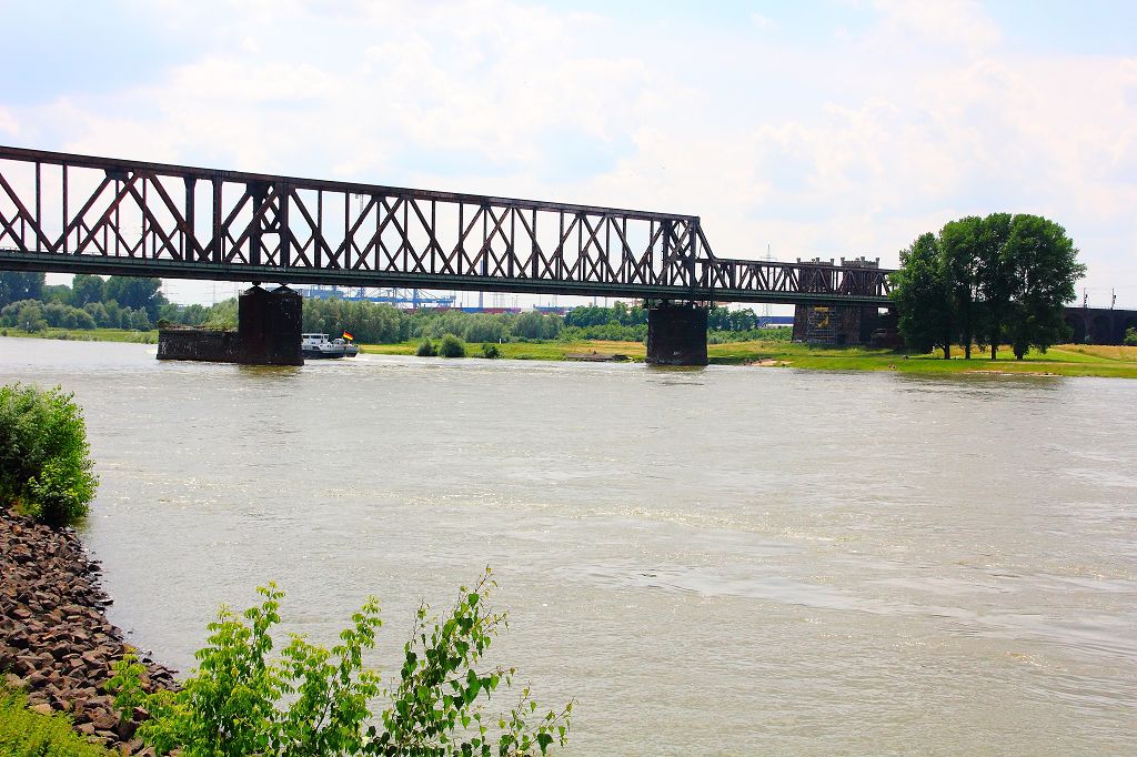Rheinpark Duisburg Juni 2021