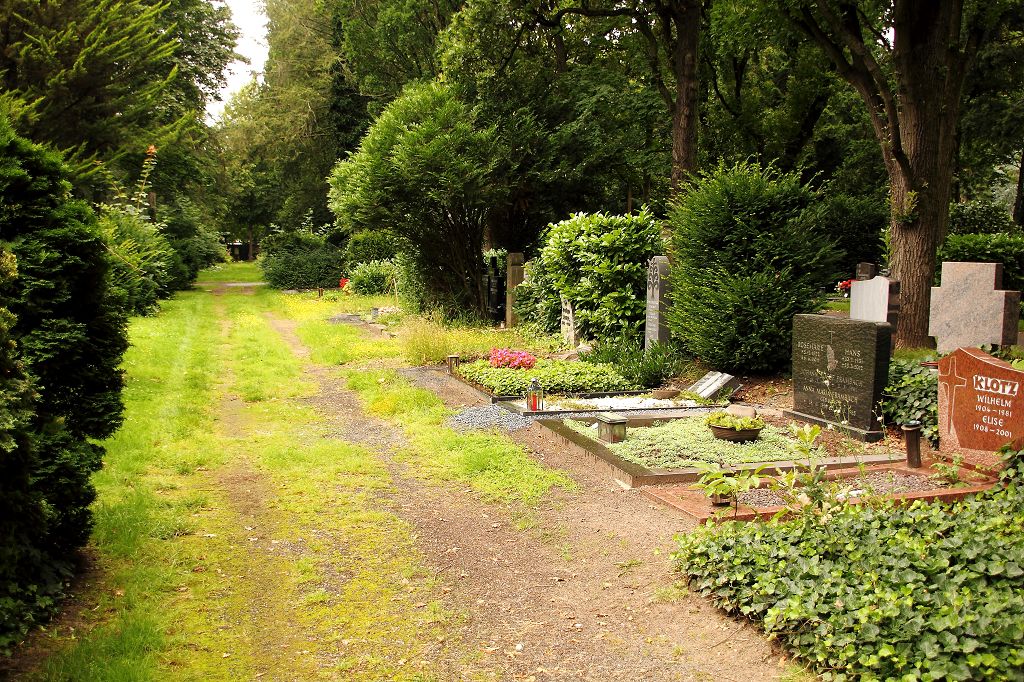 Melaten-Friedhof Koeln Juli 2021