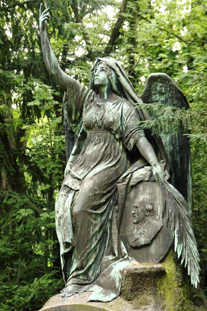 Melaten-Friedhof Koeln Juli 2021